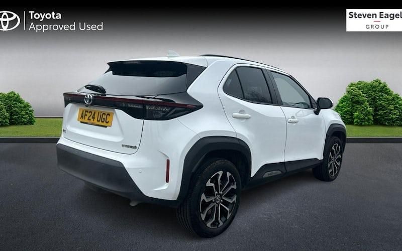 Used Toyota Yaris Hybrid Design 116 HP (85 kW) 2026 Estate