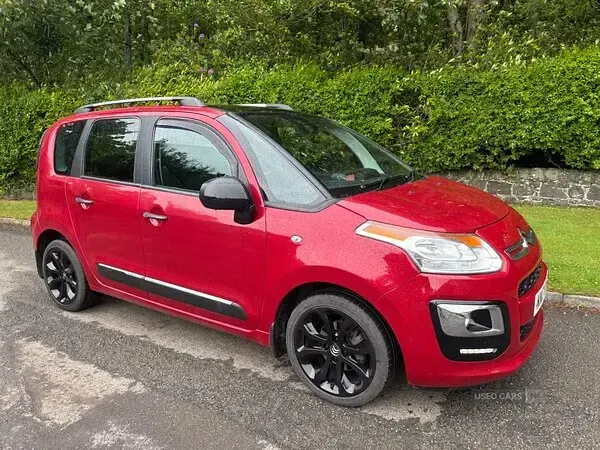 Used Citroën C3 Picasso Platinum 2017 Red MPV