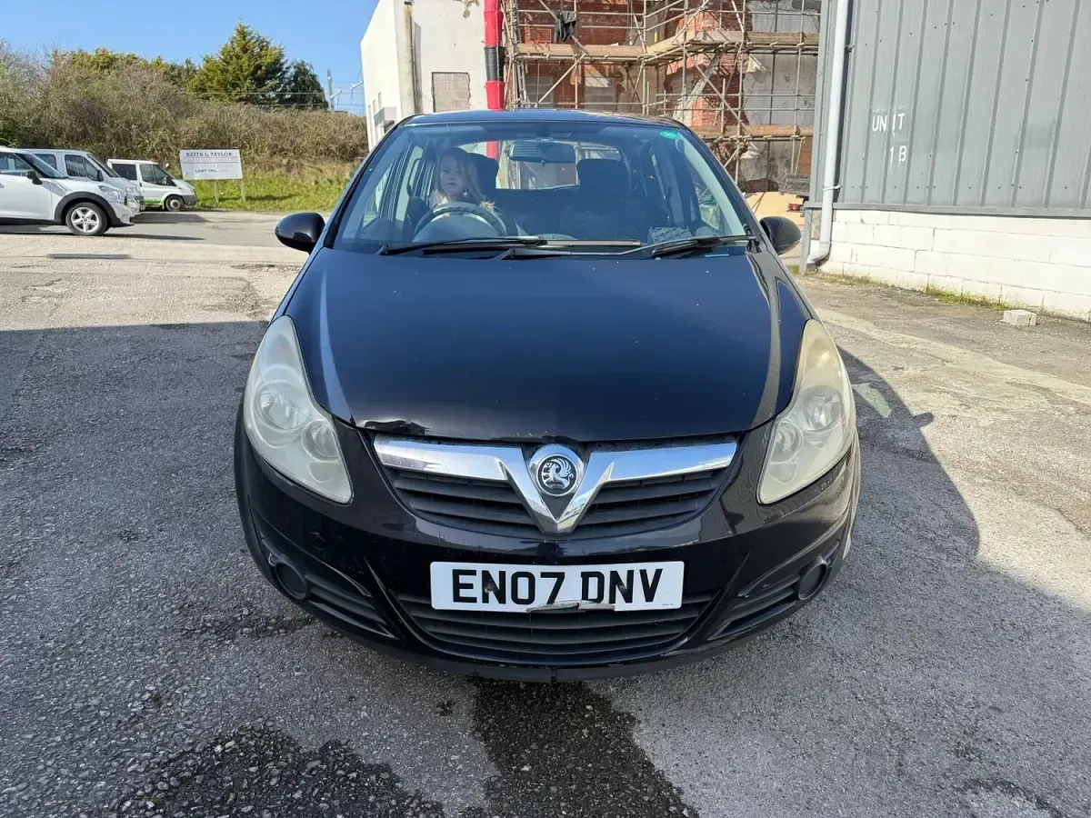 Used Vauxhall Corsa 79 HP (58 kW) 2007 Black Hatchback