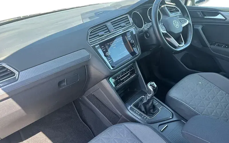 Used VW Tiguan Life 131 HP (96 kW) 2022 Grey SUV