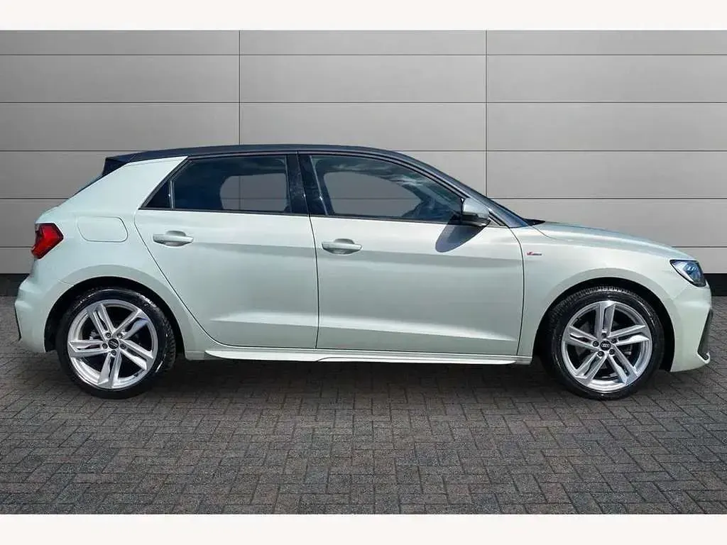 Used Audi A1 S-Line 110 HP (80 kW) 2023 Silver SUV