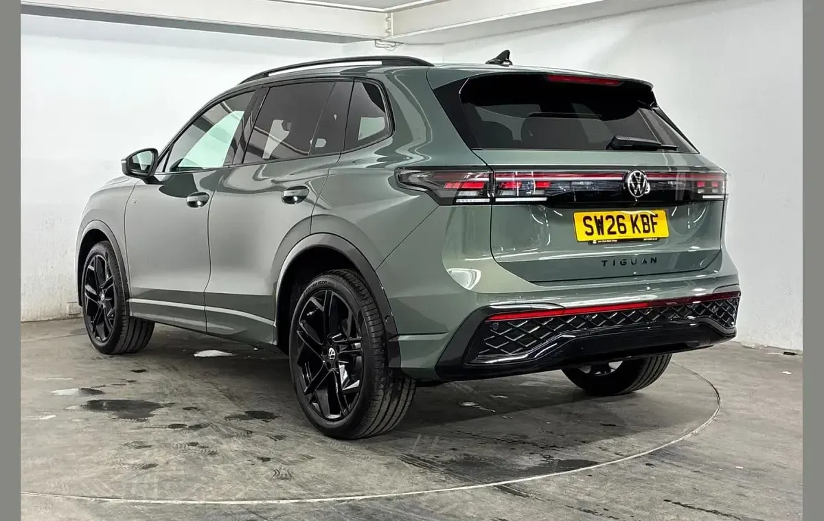 New VW Tiguan Black Edition 147 HP (108 kW) 2026 Green SUV