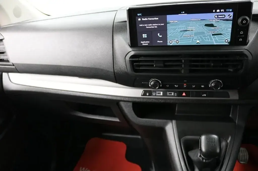 Używany Citroën Dispatch 120 KM (88 kW) 2024 Biały Minivan