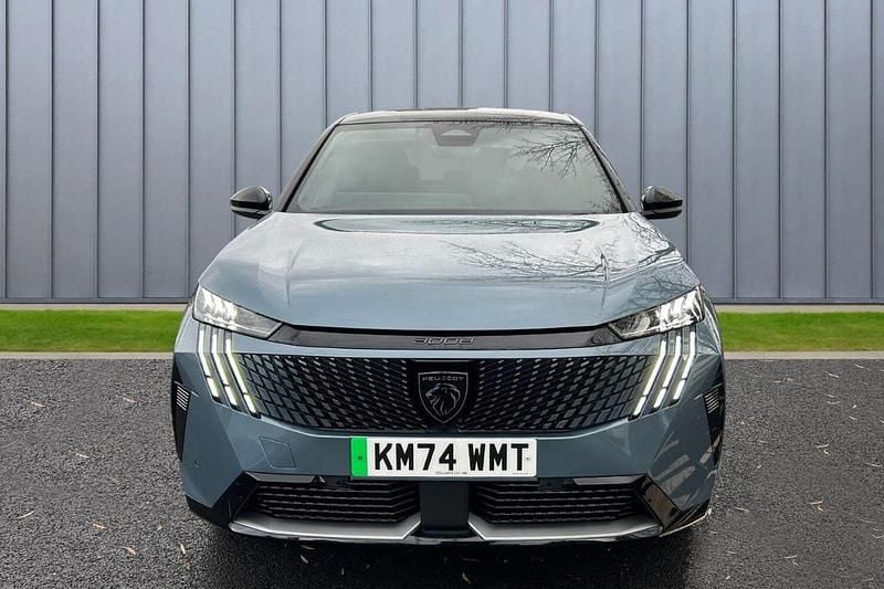 Used Peugeot e-3008 GT 152 kW (207 HP) 2024 Blue SUV