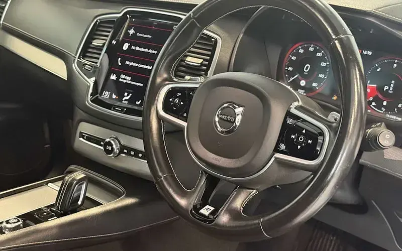 Used Volvo XC90 R-Design Pro 235 HP (172 kW) 2020 Blue SUV