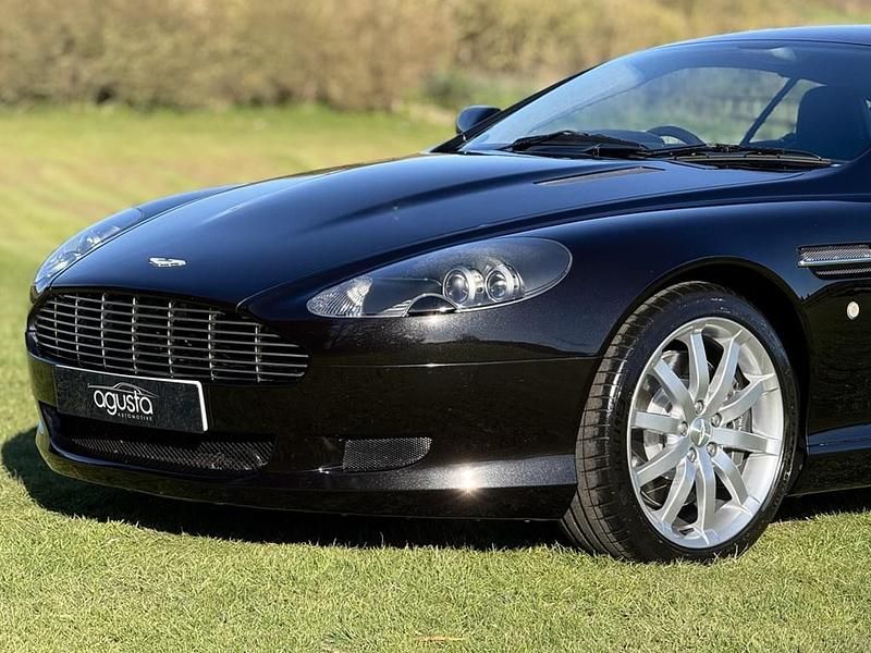 Used Aston Martin DB9 456 HP (335 kW) 2005 Black Coupe