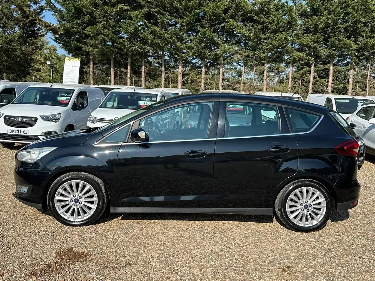 Used Ford C-MAX Titanium 120 HP (88 kW) 2015 Black MPV