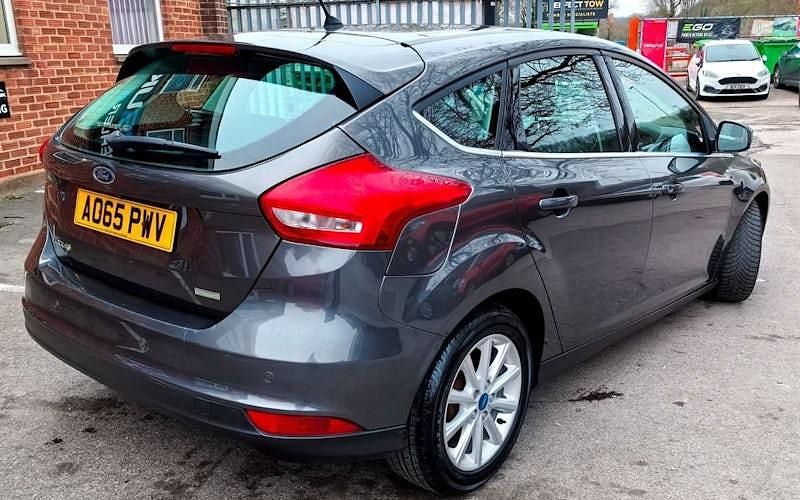 Used Ford Focus Titanium 125 HP (91 kW) 2017 Hatchback