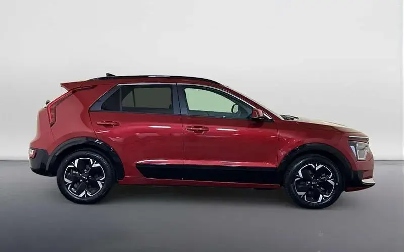 Used Kia e-Niro 150 kW (204 HP) 2024 Red SUV