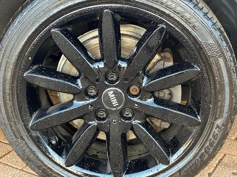 Begagnad Mini Cooper S Cabriolet 2018 Svart Cab