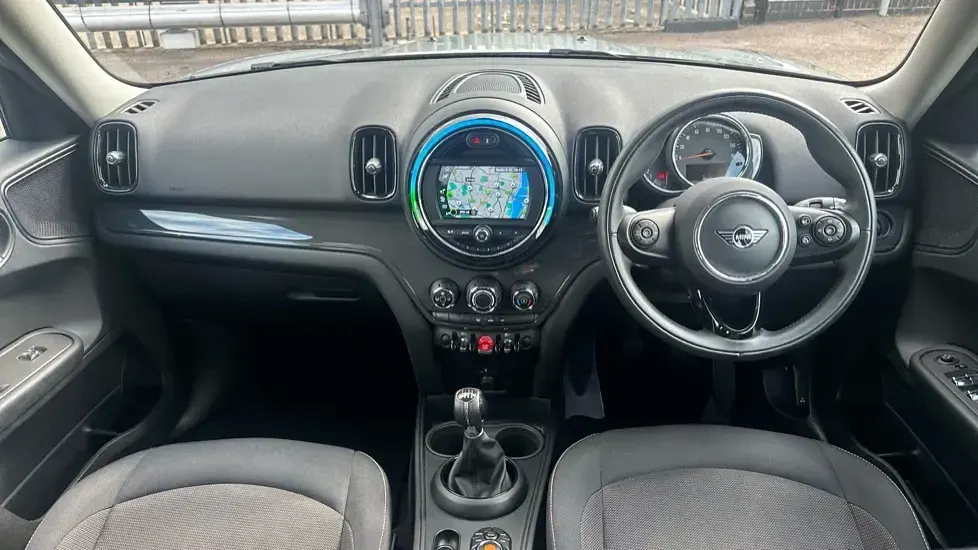 Used Mini Cooper Countryman Classic 134 HP (98 kW) 2019 Grey SUV