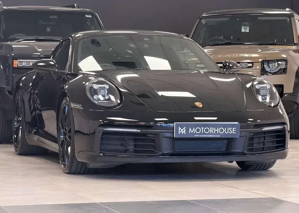 Used Porsche 911 Carrera 385 HP (283 kW) 2021 Black Coupe