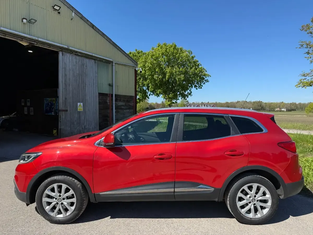 Used Renault Kadjar Dynamique 110 HP (80 kW) 2017 Red SUV