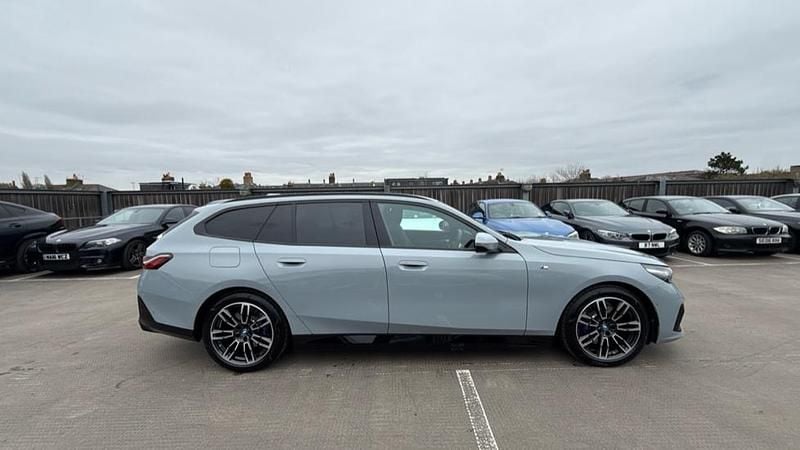 Used BMW 530e M Sport 295 HP (216 kW) 2025 Grey Estate