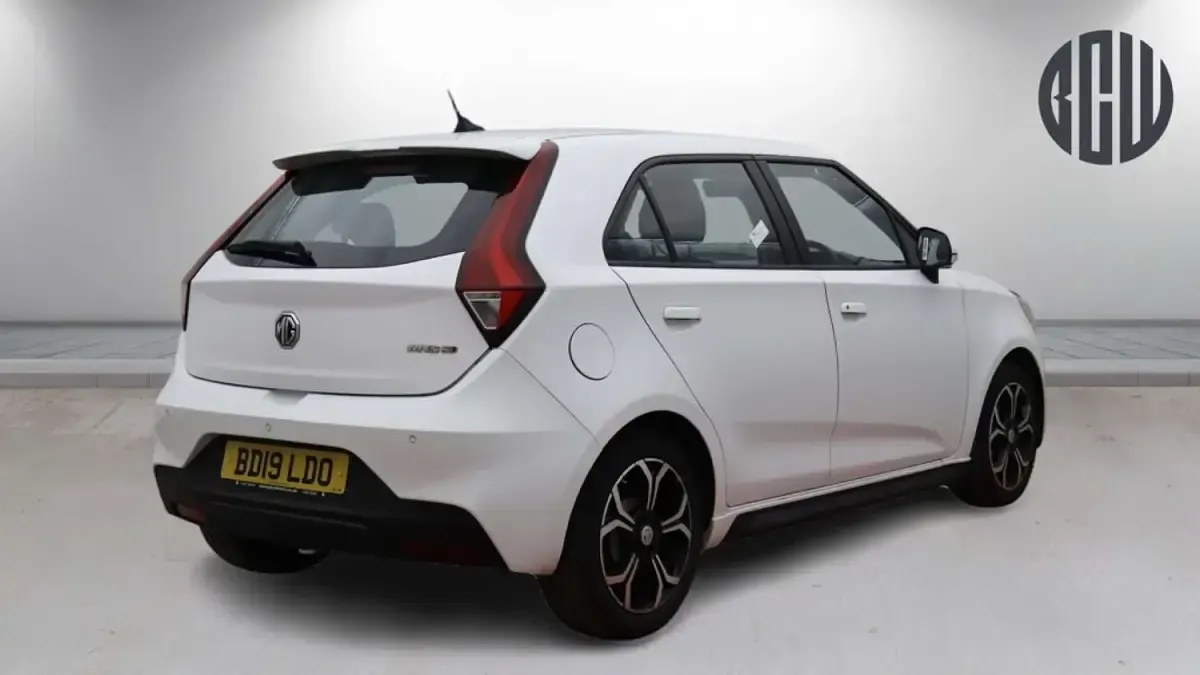 Used MG MG3 Excite 106 HP (77 kW) 2019 White Hatchback