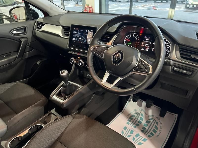 Usado Renault Captur Evolution 91 HP (66 kW) 2022 Vermelho SUV