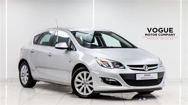Silver Used 2014 Vauxhall Astra Elite Hatchback | £3,150 (Good price) - Image 1/1
