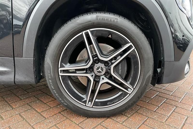 Used Mercedes GLB200 Executive 163 HP (119 kW) 2023 Black SUV