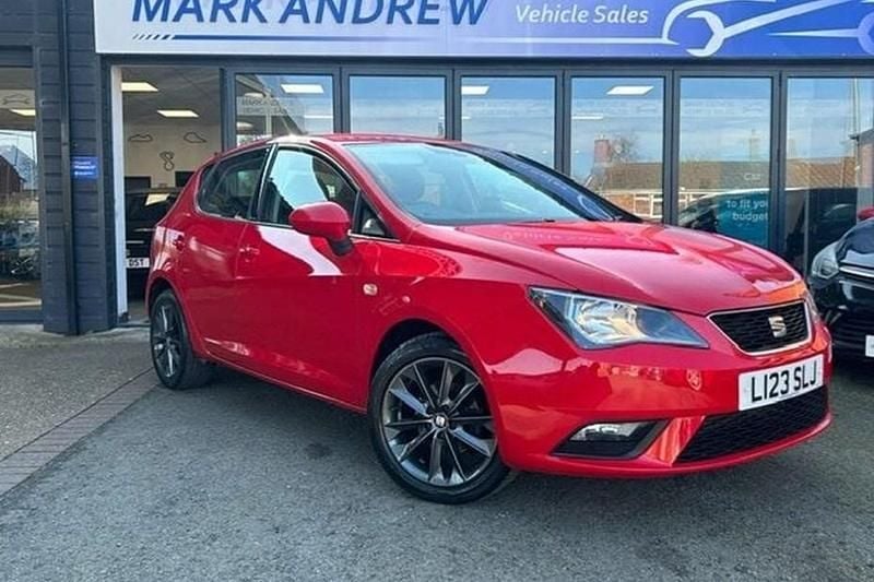 Used Seat Ibiza I-Tech 105 HP (77 kW) 2015 Red Hatchback