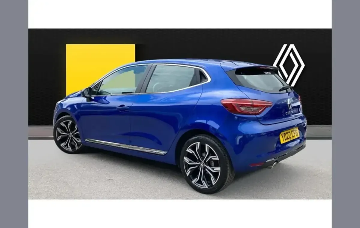 Used Renault Clio SE 88 HP (64 kW) 2022 Blue Hatchback