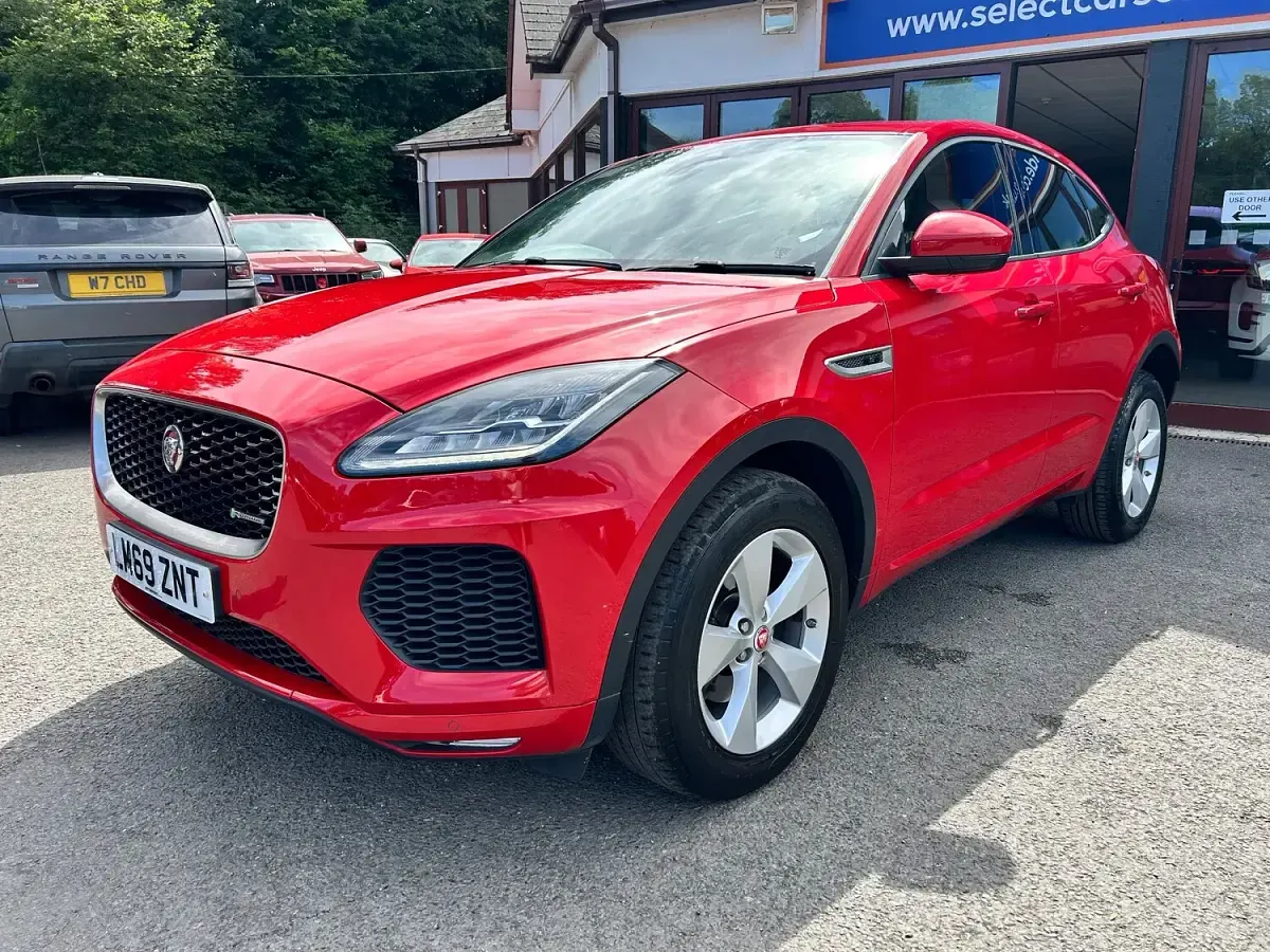 Used Jaguar E-Pace R-Dynamic 150 HP (110 kW) 2019 Red SUV