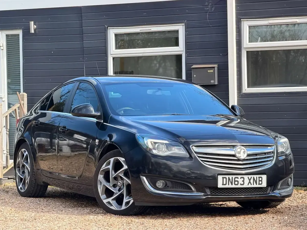 Used Vauxhall Insignia SRi 2013 Black Hatchback