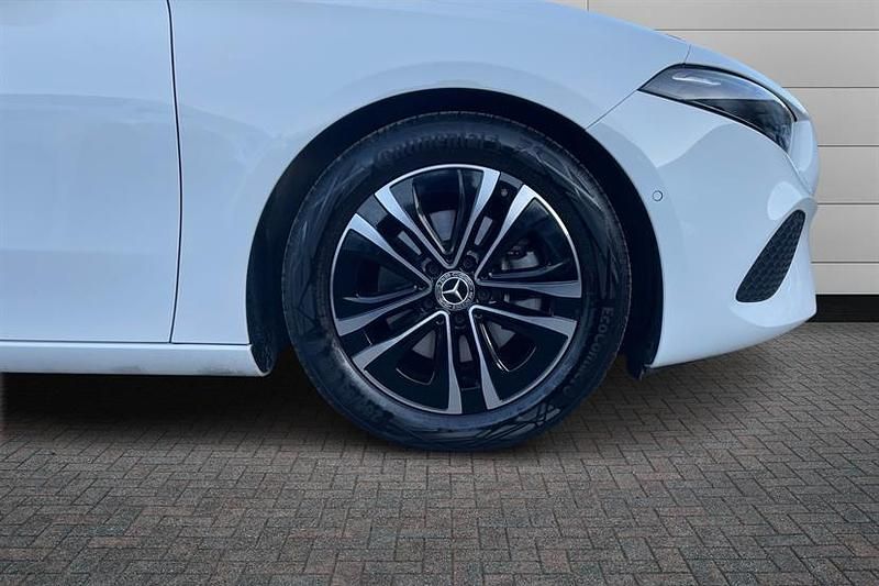 New Mercedes A200 Executive 163 HP (119 kW) 2025 Polar white Hatchback
