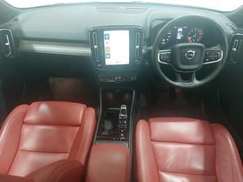 Used Volvo XC40 Inscription 197 HP (144 kW) 2021 Silver SUV