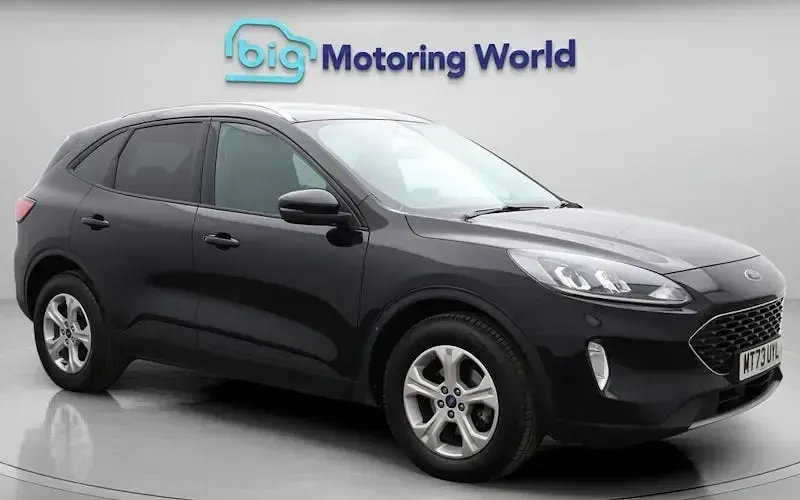 Usado Ford Kuga Zetec 120 HP (88 kW) 2021 SUV