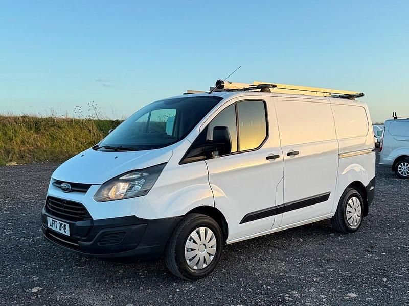 Begagnad Ford Transit Custom 105 HK (77 kW) 2017 Vit Van