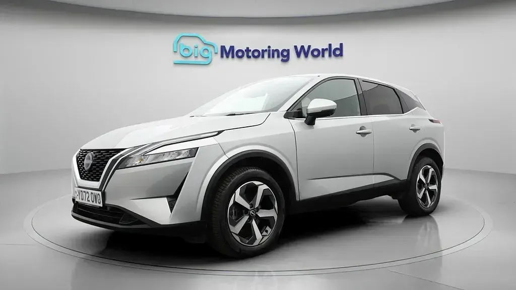 Used Nissan Qashqai N-Connecta 140 HP (102 kW) 2022 Silver SUV