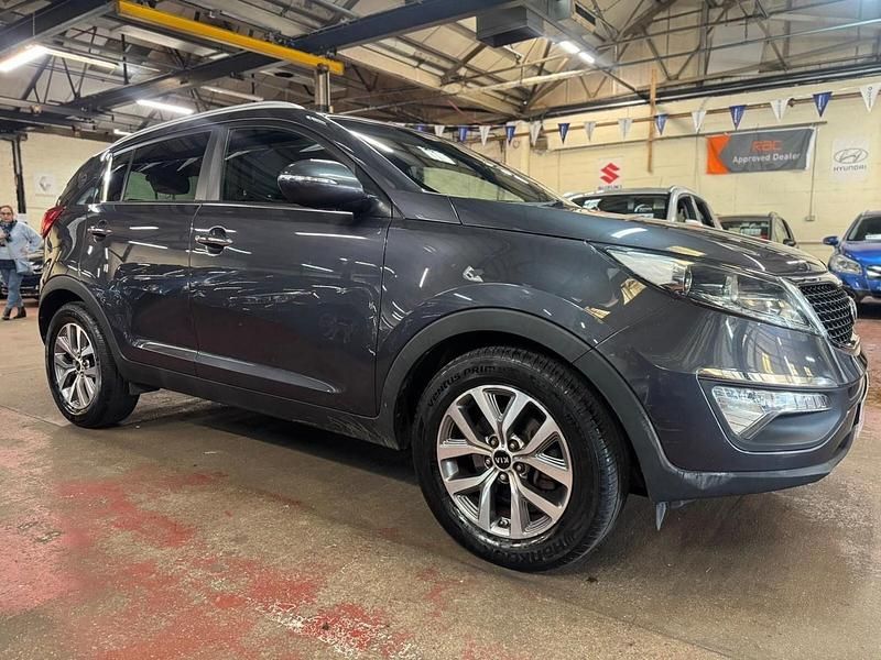 Silver Used 2015 Kia Sportage 2 SUV | £8,000 (Fair price) - Image 1/4