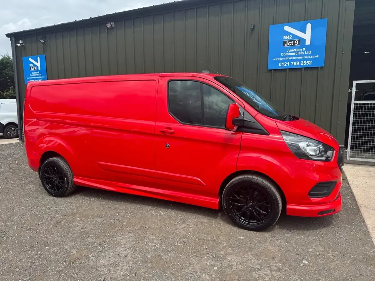 Used Ford Transit Custom S 130 HP (95 kW) 2021 Red Van