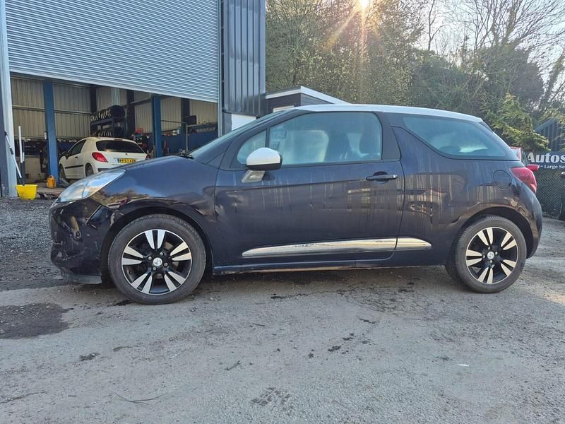 Used DS Automobiles DS3 Chic 2018 Blue Hatchback