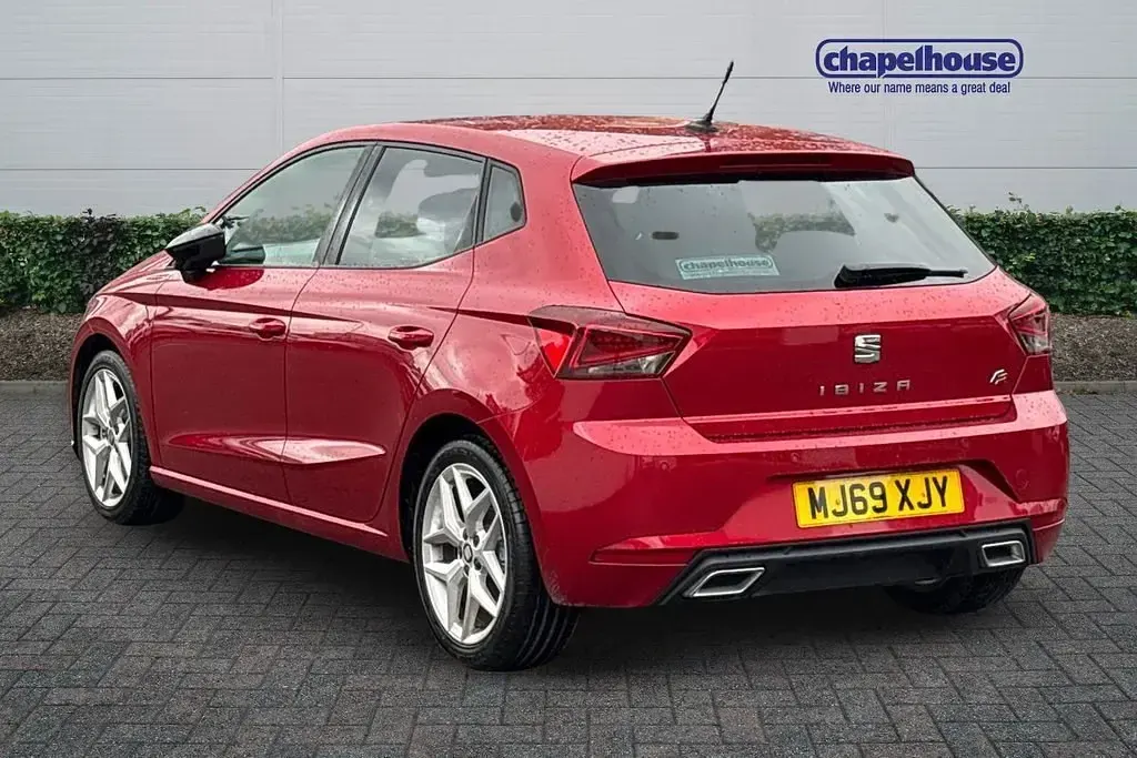 Usado Seat Ibiza FR 2019 Rojo Utilitario