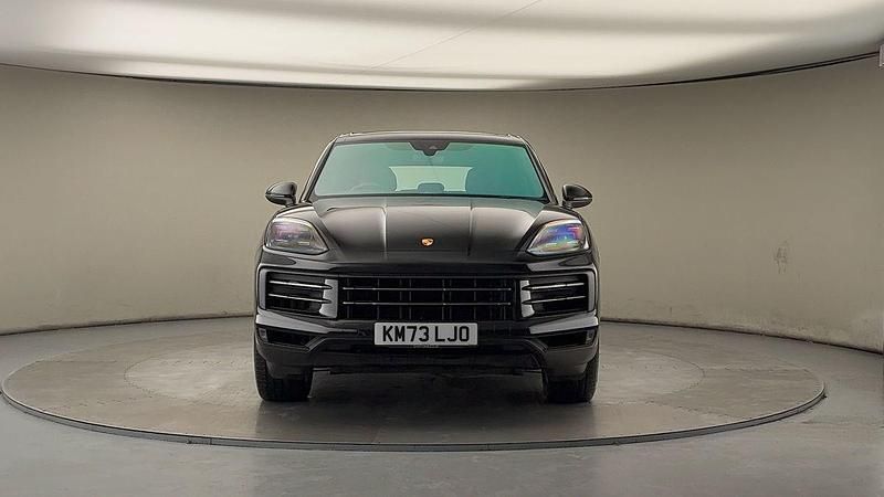 Used Porsche Cayenne 2023 Chromite black SUV