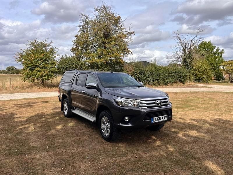Grey Used 2017 Toyota HiLux Pickup | £15,995 (Good price) - Image 1/4