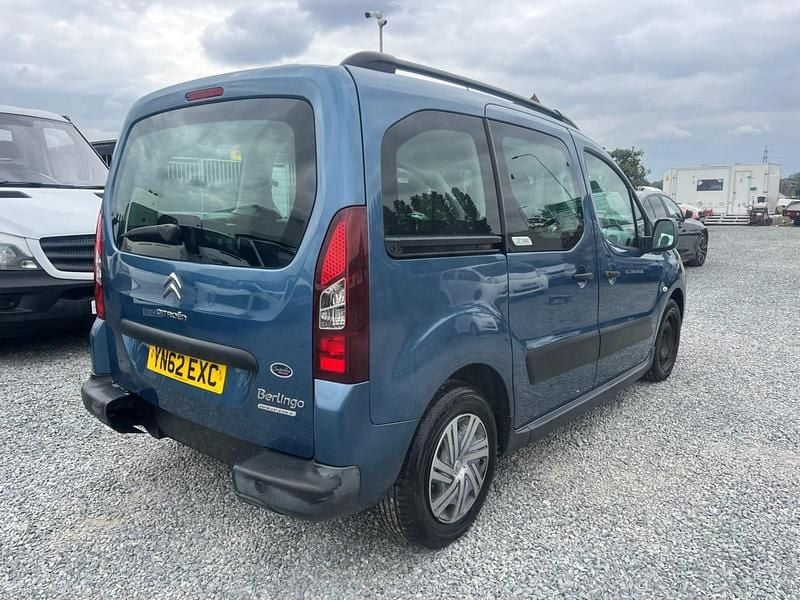 Used Citroën Berlingo XTR 90 HP (66 kW) 2012 Blue MPV