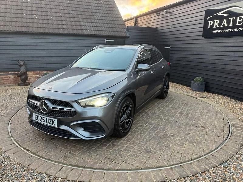 Used Mercedes GLA200 Executive 163 HP (119 kW) 2025 Grey SUV