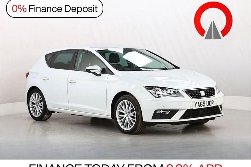 Begagnad Seat Leon SE Dynamic 130 HK (95 kW) 2020 Vit Halvkombi