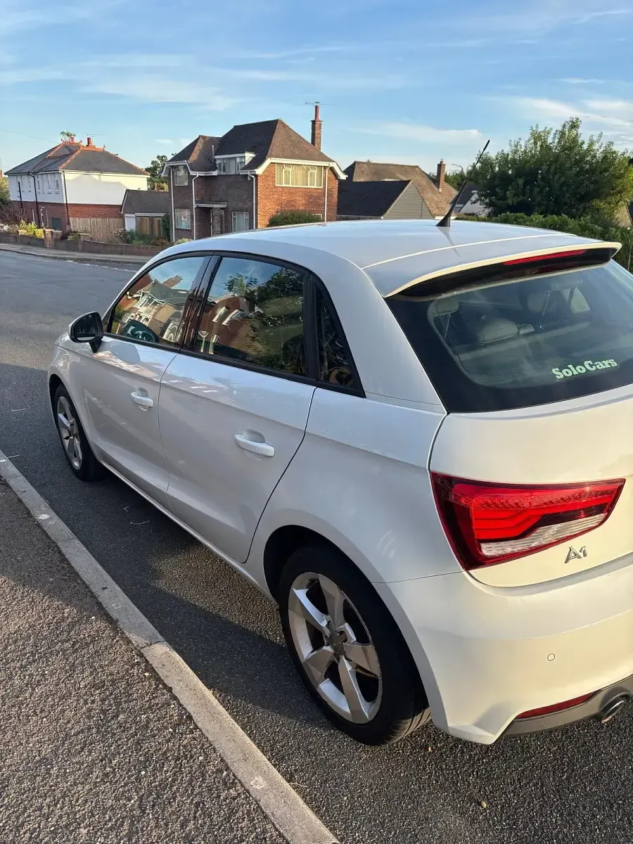 Used Audi A1 Sport 116 HP (85 kW) 2015 White Hatchback