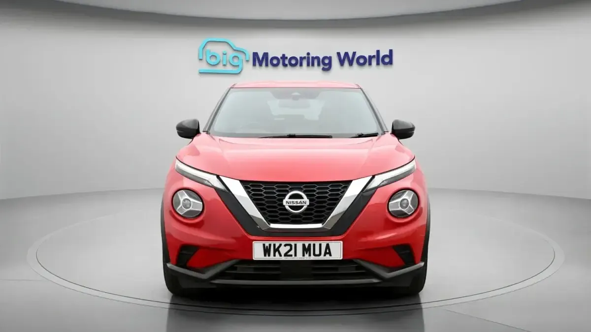 Usado Nissan Juke N-Connecta 113 HP (83 kW) 2021 Vermelho SUV