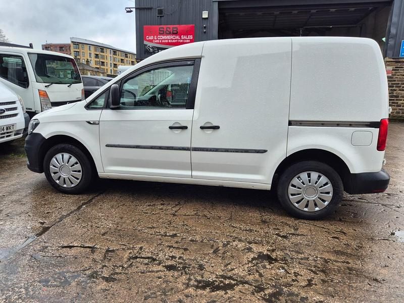 Used VW Caddy Startline 102 HP (75 kW) 2018 White MPV