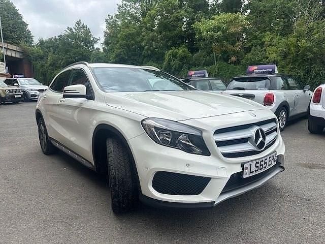 Used Mercedes GLA200 AMG line 136 HP (100 kW) 2015 White SUV