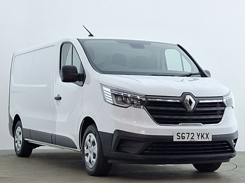 White Used 2022 Renault Trafic Business Van | £14,498 (Fair price) - Image 1/4