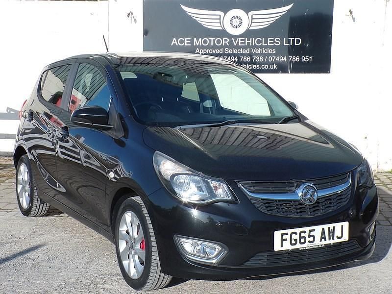 Black Used 2015 Vauxhall Viva Hatchback | £3,999 (Fair price) - Image 1/4