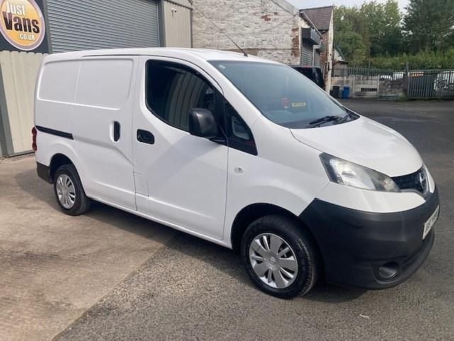 White Used 2015 Nissan NV200 Acenta Van | £4,995 (Fair price) - Image 1/4