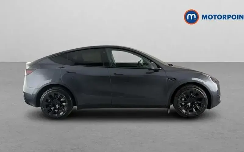 Used Tesla Model Y Long Range AWD 286 kW (389 HP) 2025 SUV