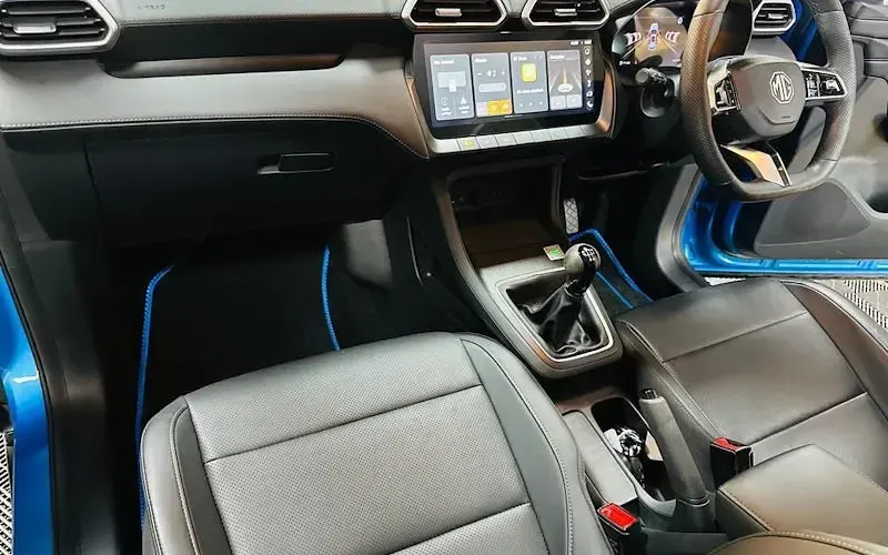 Używany MG ZS SE 116 KM (85 kW) 2025 Niebieski SUV