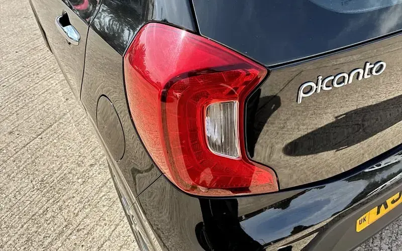 Used Kia Picanto 84 HP (61 kW) 2018 Black Hatchback